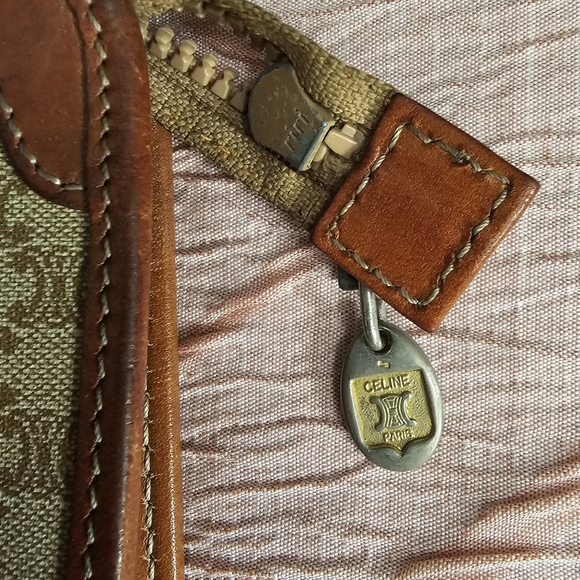 VINTAGE Celine Macadamia Clutch - Picture 4 of 13